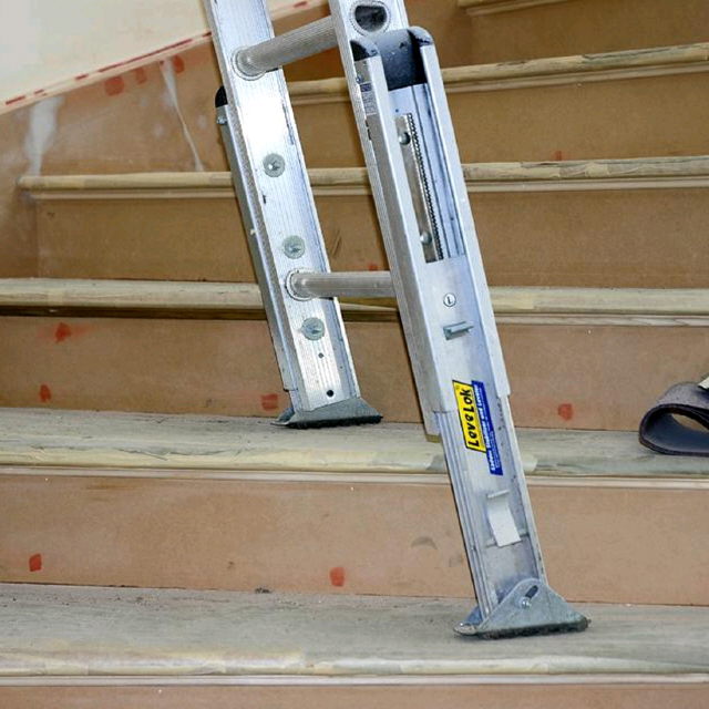 Where to find ladder extension 24 foot leveler in Seattle